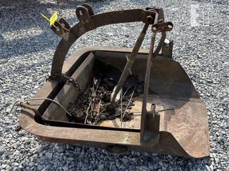 unknown-dirt-scoop-image-4