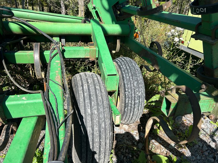 john-deere-30-image-6