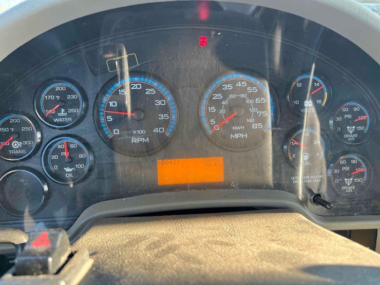 2014-international-4000-image-31