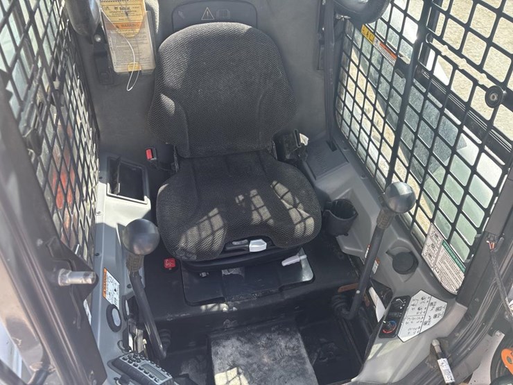 2019-bobcat-s770-image-35