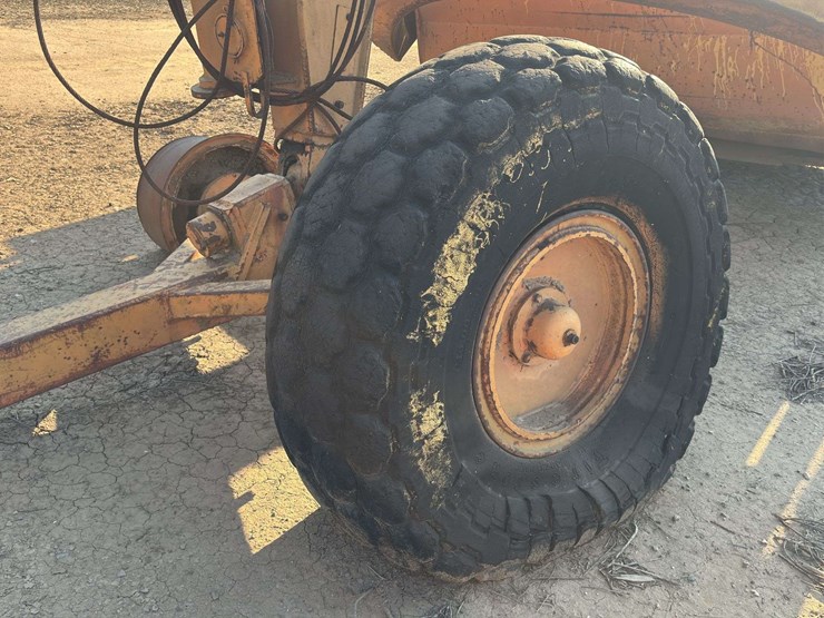 carryall-ls-pan-scraper-image-12