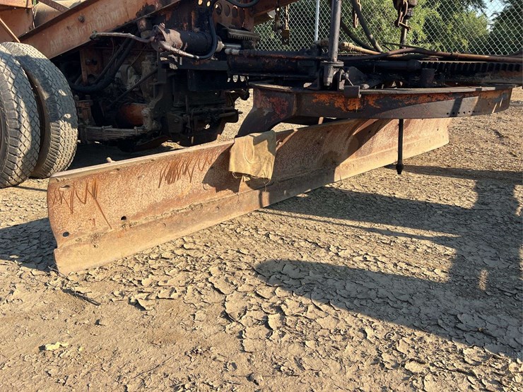 mccormick-road-grader-image-22