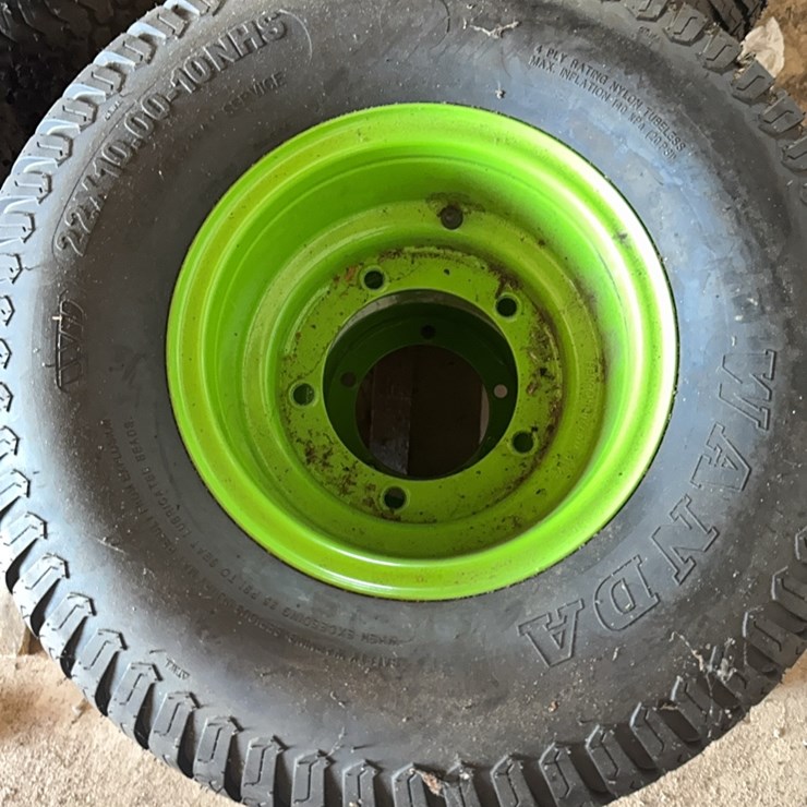 new Pair of 22x10-10 Tire With 5 Lug Wheel