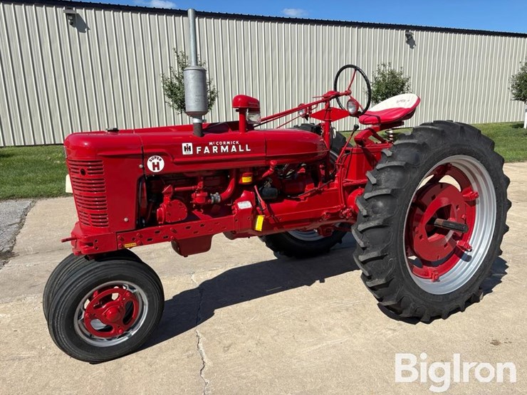 1954-international-super-h-image-1