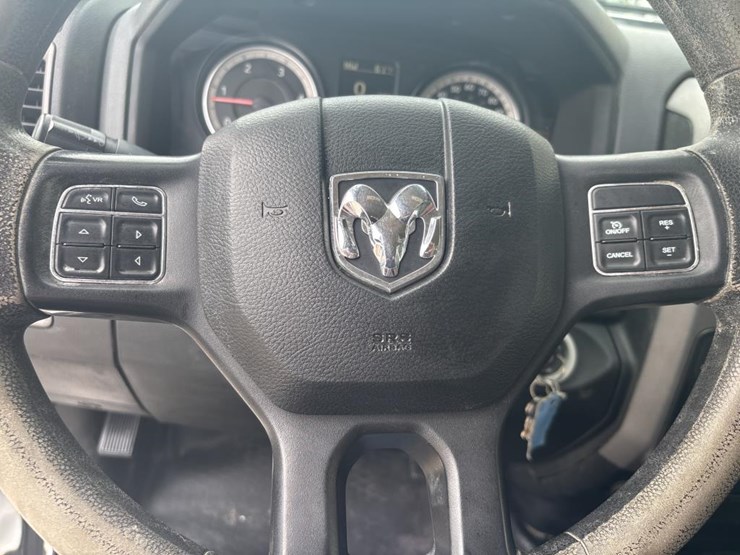 2016-custom-flatbed-image-34