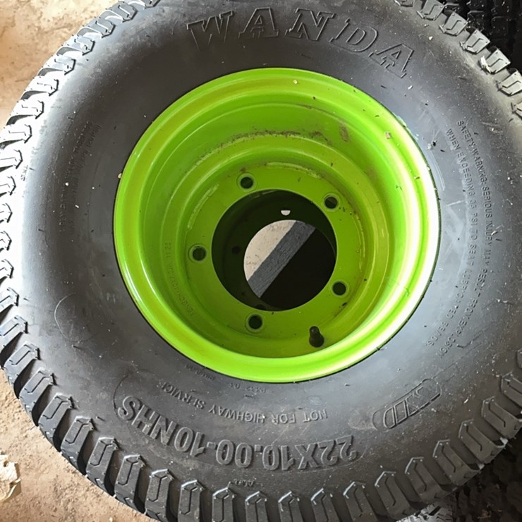new Pair of 22x10-10 Tire With 5 Lug Wheel