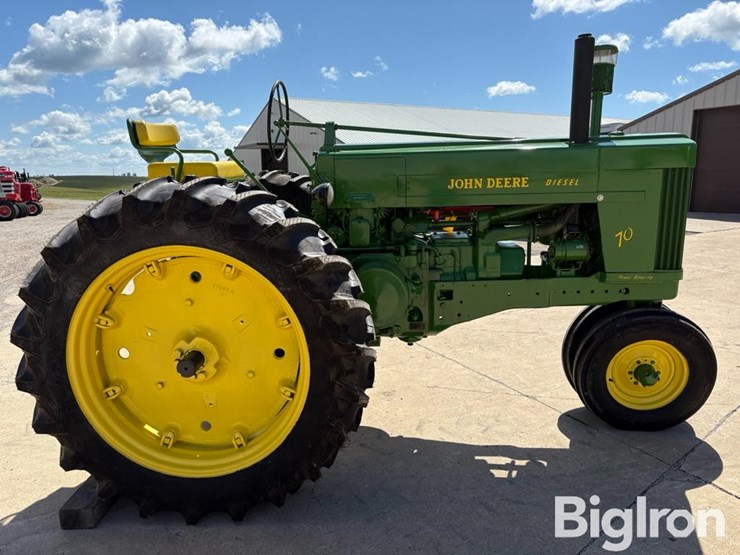 1955-john-deere-70-image-4