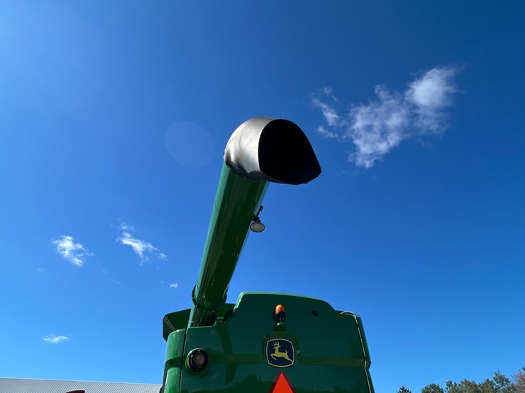 john-deere-s690-image-16