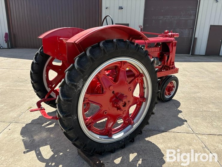 1938-international-farmall-f-14-2wd-tractor-image-5