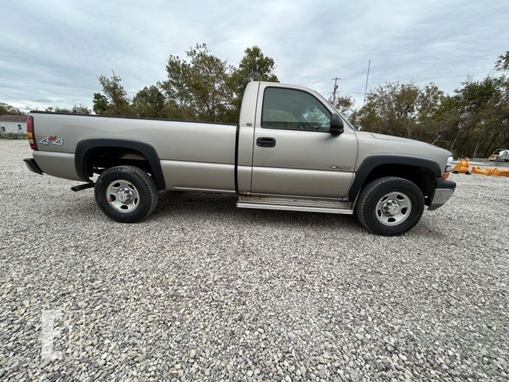 1999-chevrolet-2500-image-14