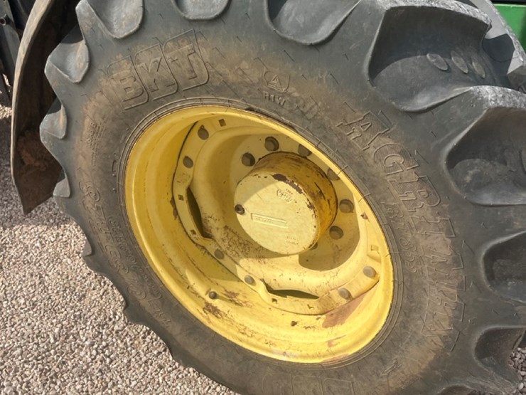 john-deere-7810-image-11