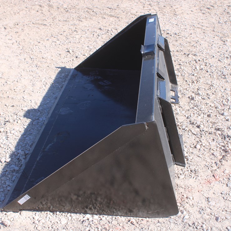 #4046 • 78 Inch Skid Steer Quick Attach Bucket With Blade
