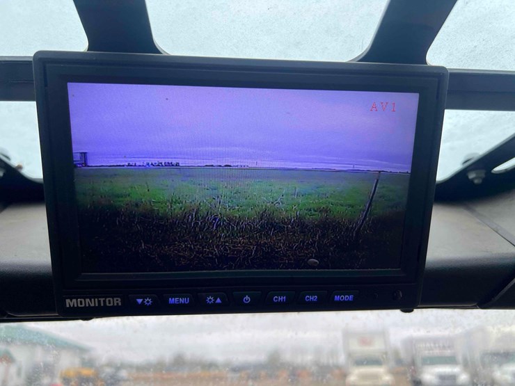 2021-bobcat-t770-image-15