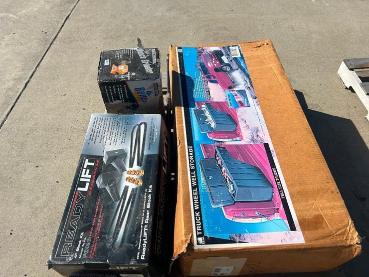 truck-accessories-and-tools-image-2