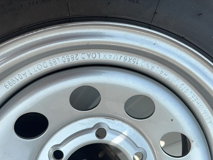 four-225/75/r15-tires-with-6-lug-wheels-image-4