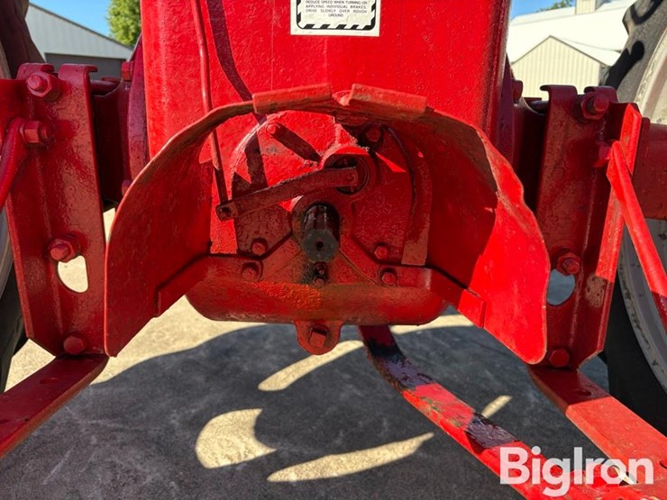 1942-international-m-image-9