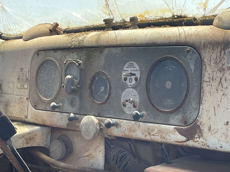 white-3000-truck-image-37