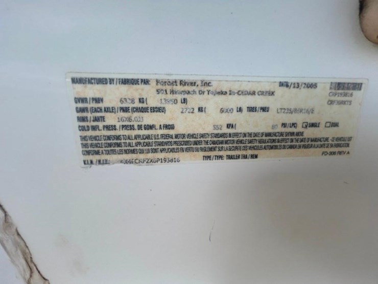 2006-forest-river-cedar-creek-30rkts-camper-image-43