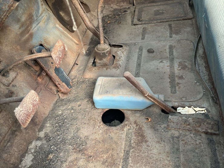 chevrolet-6400-image-27