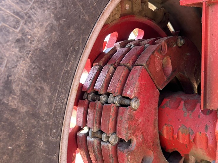 international-1586-image-24