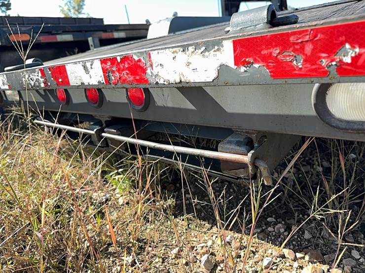 18-foot-heavy-duty-trailer-image-14