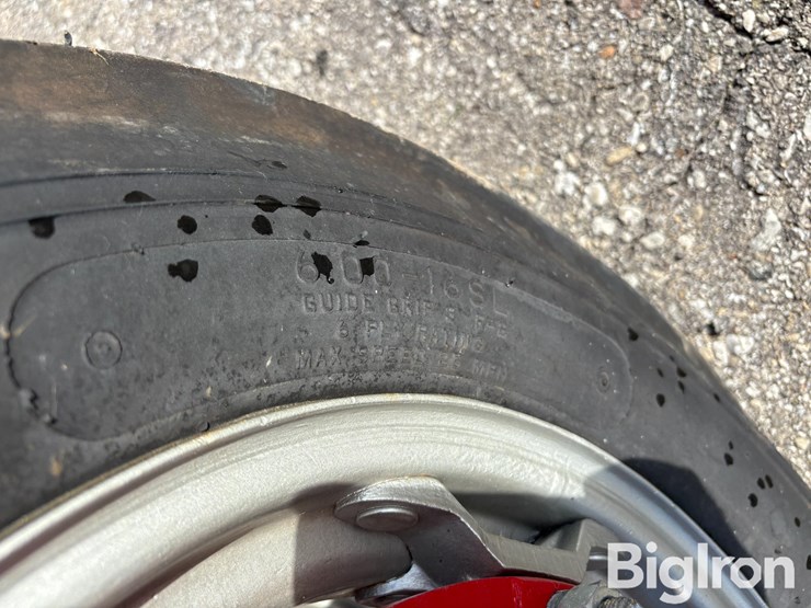 1956-case-ih-350-image-11