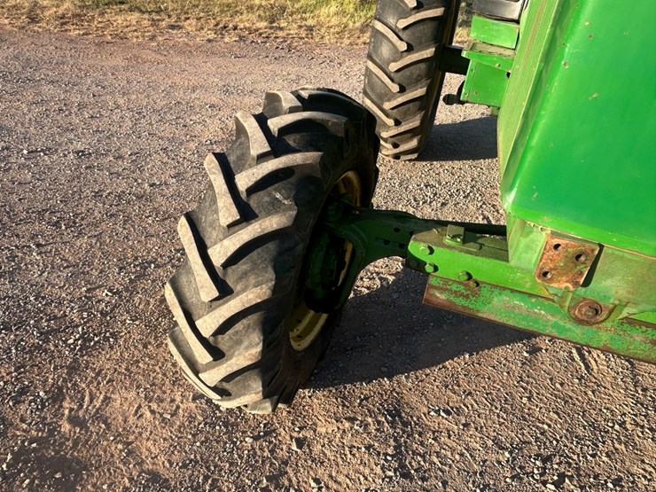 1980-john-deere-4440-image-14