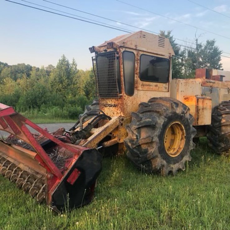 JOHN DEERE 330
