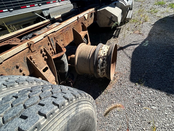 #4598-•-1993-western-star-quad-axle-truck-image-22