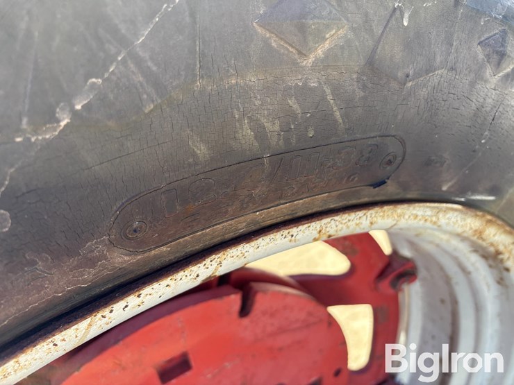 1956-international-300-image-16