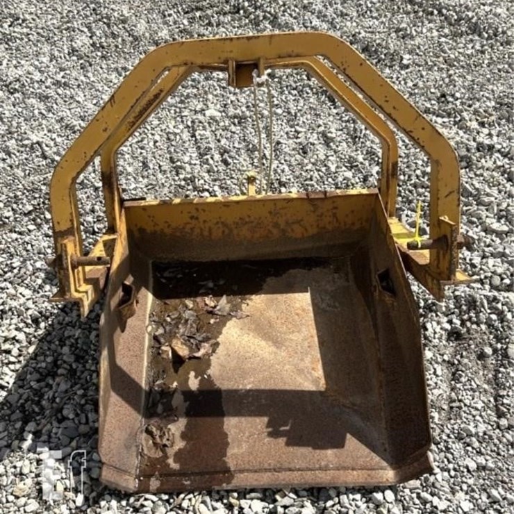KING KUTTER DIRT SCOOP