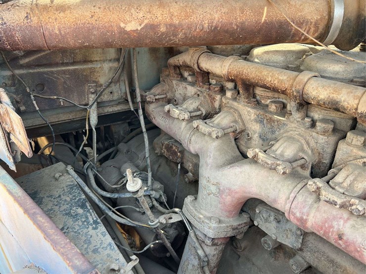 autocar-diesel-dump-truck-image-41