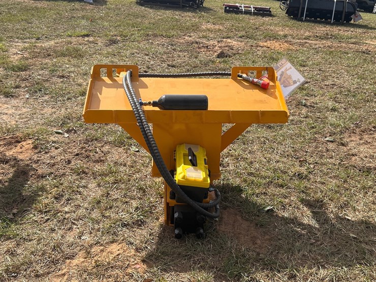 #483-•-quick-attach-pile-hammer-image-2