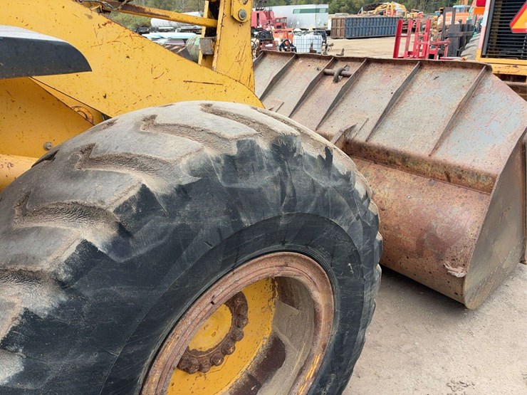 komatsu-wa320-image-35