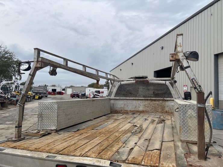 2009-dodge-ram-4500-image-22