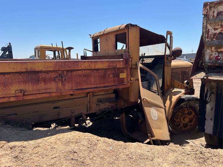 fwd-dump-truck-image-6