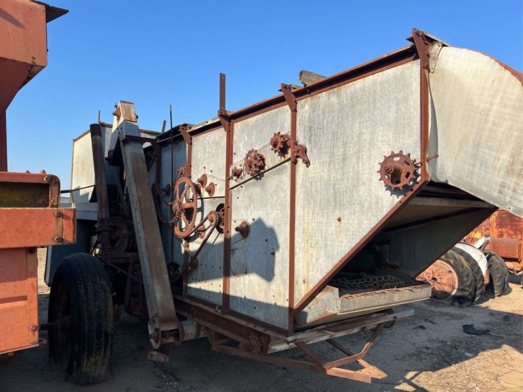 john-deere-pull-type-combine-image-15
