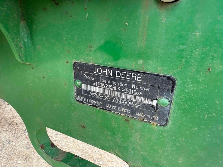 john-deere-w235-image-22