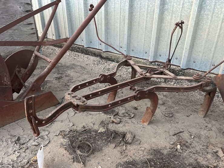 (5)-horse-drawn-implements-image-5