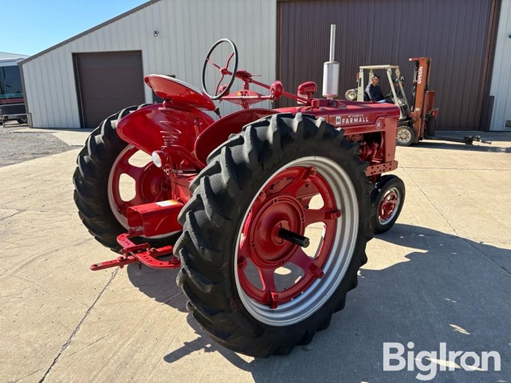 1953-international-h-image-5