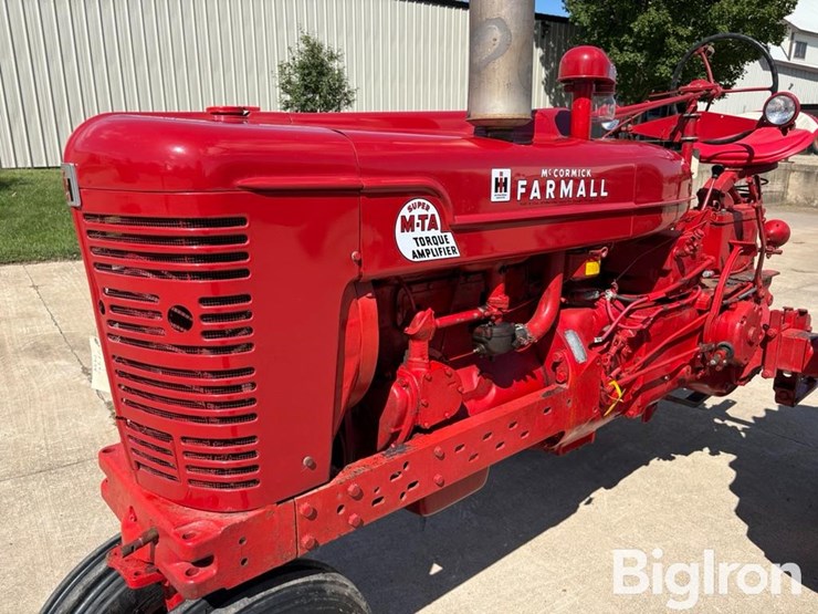 1954-ih-farmall-super-m-ta-2wd-tractor-image-14