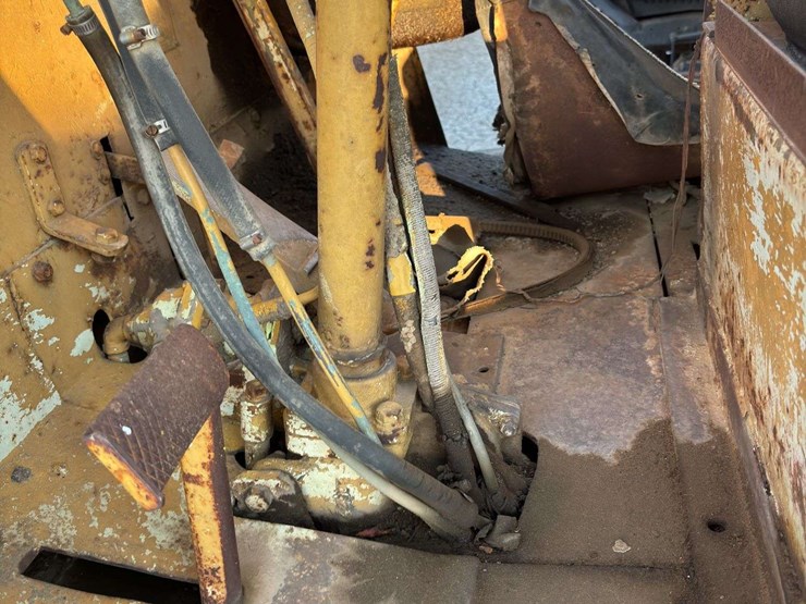 euclid-tractor-tanker-image-25