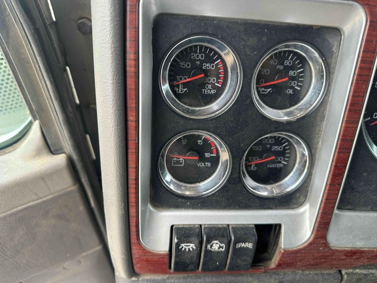 2007-kenworth-w900-image-20