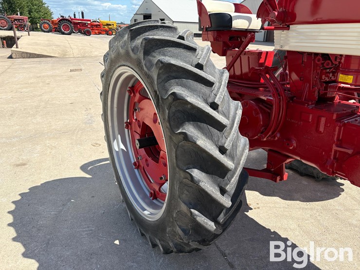1959-case-ih-560-image-13