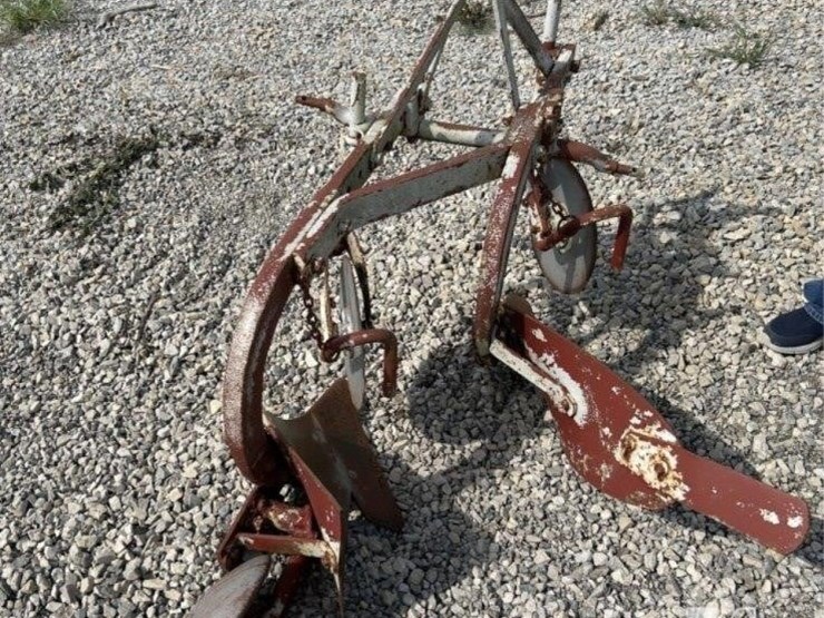 ferguson-2b-1011-image-3