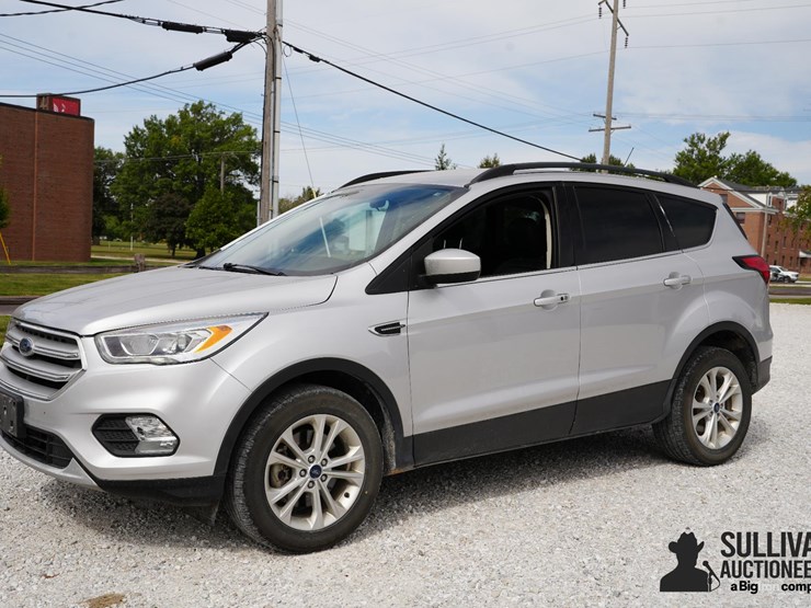 2019-ford-escape-image-1