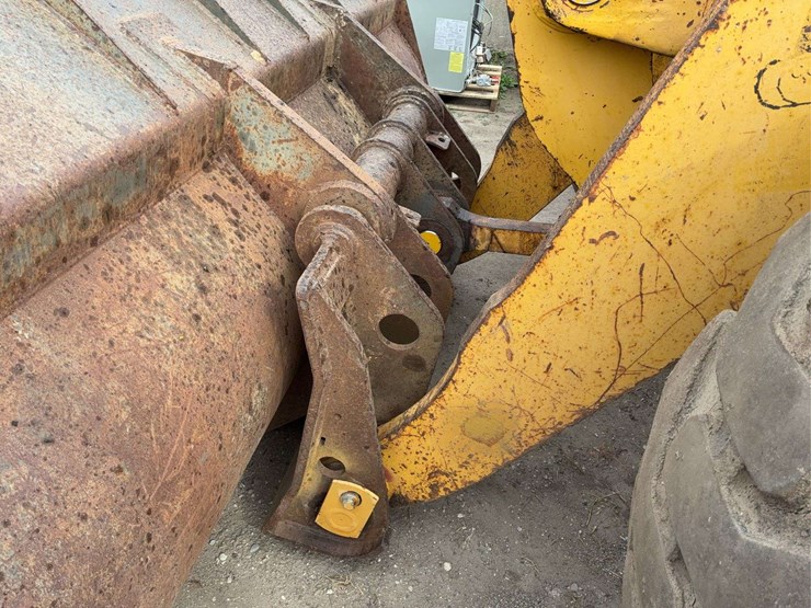 komatsu-wa320-image-4