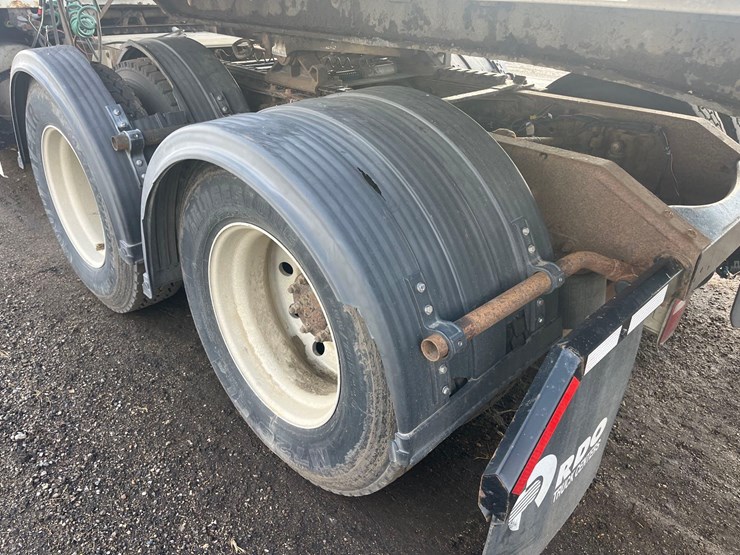 1998-volvo-semi-image-31