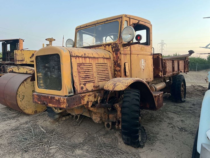 fwd-dump-truck-image-1