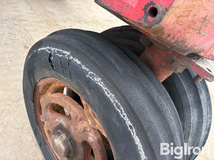 1957-international-b-image-13